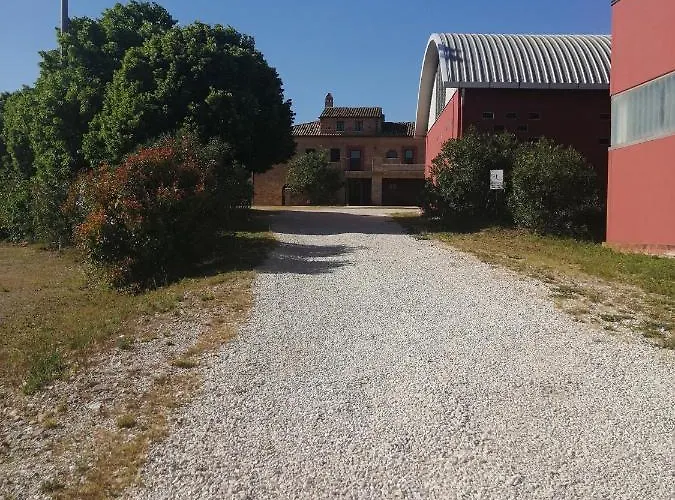 Agriturismo Le Arene Фермерский дом *